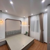 NGUYÊN HỒNG - VŨ NGỌC PHAN - LÁNG HẠ: Nhà mới 5tầng, THANG MÁY, Ngõ thông, Ở sướng, Chỉ 8,282 tỷ